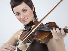 woman playing violin